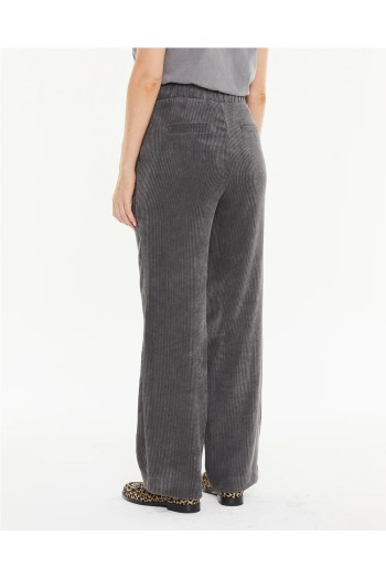 Pantalón de pana de mujer con goma en la espalda, detalle de nervios e