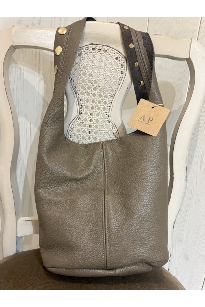 Bolso mujer piel tachuelas 2