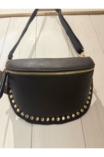 Bolso riñonera tachuelas