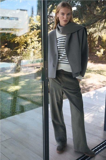 chaqueta estocolmo con bufanda extraible ese o ese