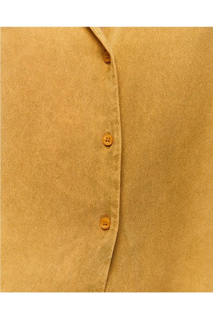 camisa mostaza deslavada systemaction mujer