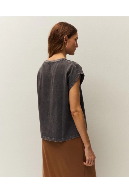 camiseta tachas gris oscuro system action mujer