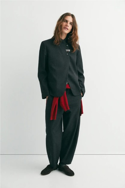 pantalon bastian rayas diplomaticas ese o ese mujer