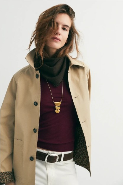 chaqueta camille reversible beige y animal print repelente al agua ese