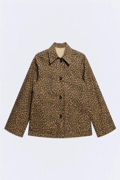 chaqueta camille reversible beige y animal print repelente al agua ese
