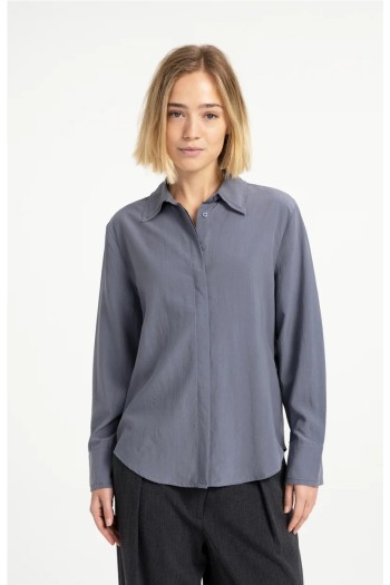 blusa color artico con detalle cuello yaya mujer