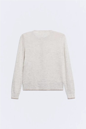 chaqueta gris claro ese o ese detalle pañuelo a rayas