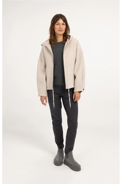chaqueta yaya oversized con capucha