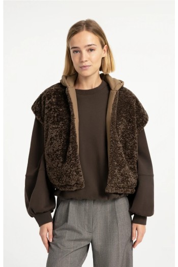 chaleco reversible yaya un lado borreguito y otro marron