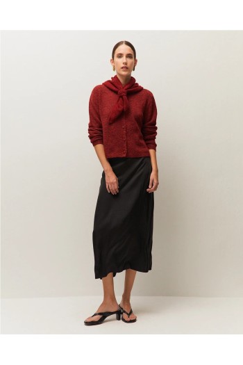 chaqueta roja con botones forrados roja