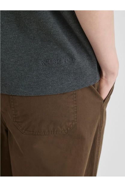 camiseta gris vila oversized con cuello redondo