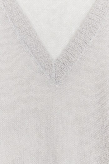 Jersey de galga media. Con composición de lana. Tejido ligeramente tra